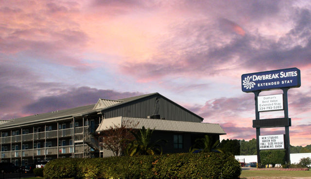 Daybreak Suites Extended Stay 도썬 외부 사진